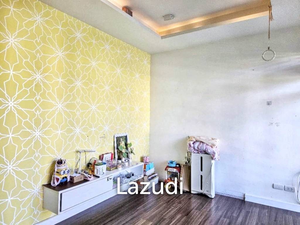 3 Bed 3 Bath 162 SQ.M At Town Avenue Rama9