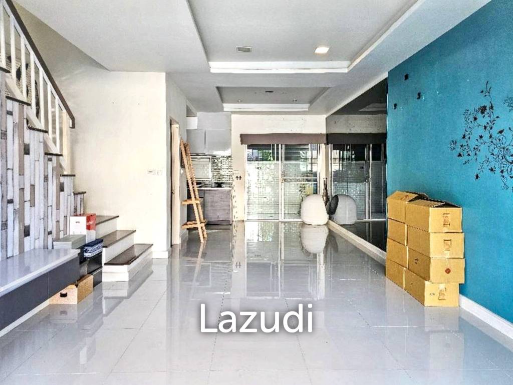 3 Bed 3 Bath 162 SQ.M At Town Avenue Rama9