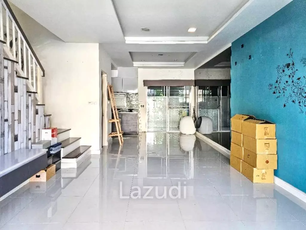 3 Bed 3 Bath 162 SQ.M At Town Avenue Rama9
