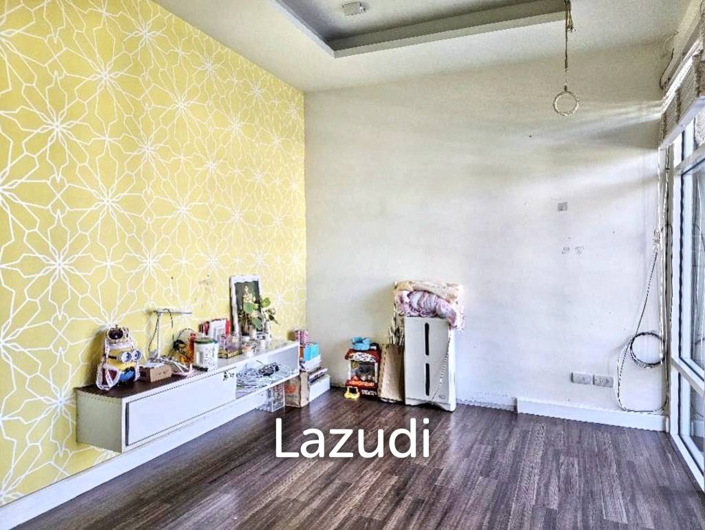 3 Bed 3 Bath 162 SQ.M At Town Avenue Rama9