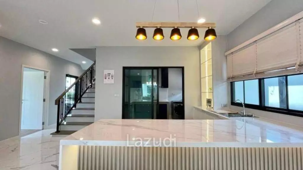 4 Beds 4 Bath 247 SQ.M Setthasiri Bangna-Suvarnabhumi