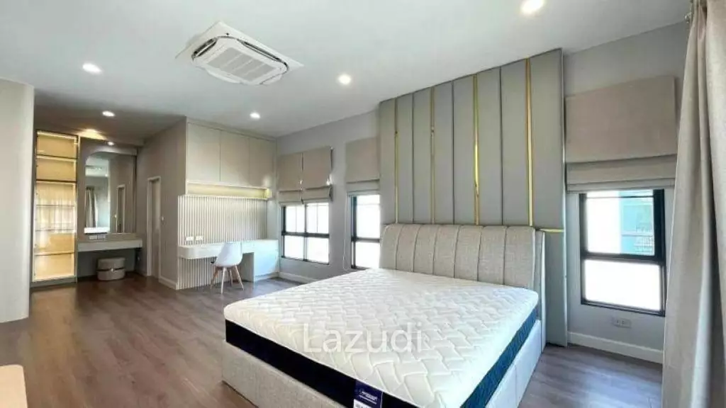 4 Beds 4 Bath 247 SQ.M Setthasiri Bangna-Suvarnabhumi