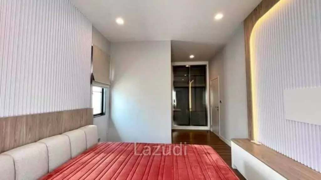 4 Beds 4 Bath 247 SQ.M Setthasiri Bangna-Suvarnabhumi