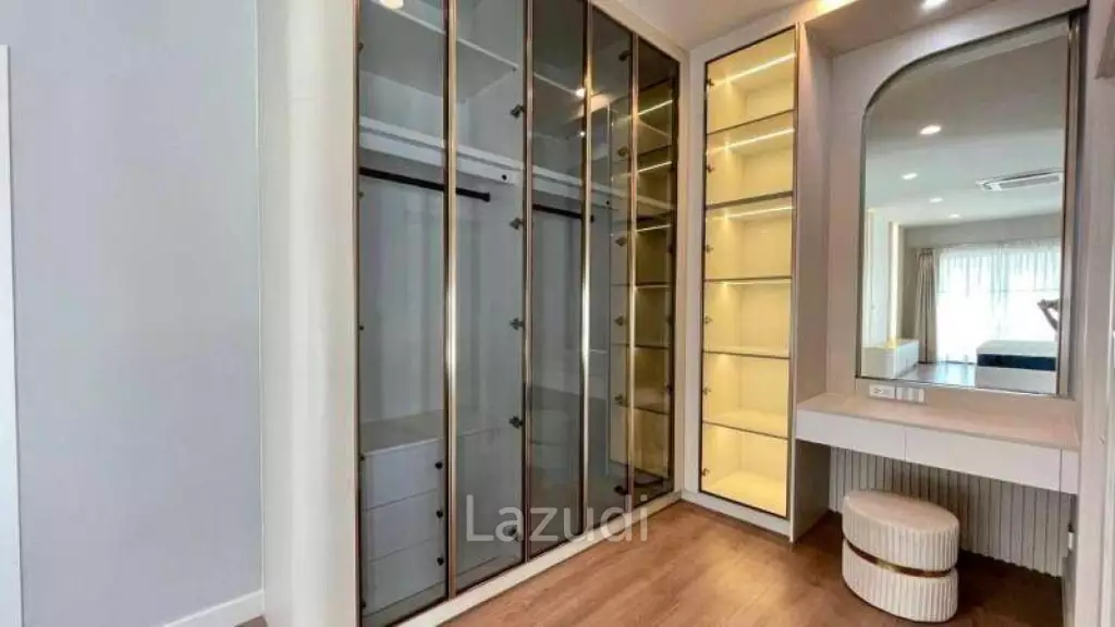 4 Beds 4 Bath 247 SQ.M Setthasiri Bangna-Suvarnabhumi