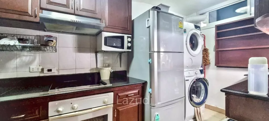 1 Bedroom 2 Bathrooms 54 SQ.M. Center Condotel