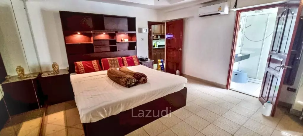 1 Bedroom 2 Bathrooms 54 SQ.M. Center Condotel