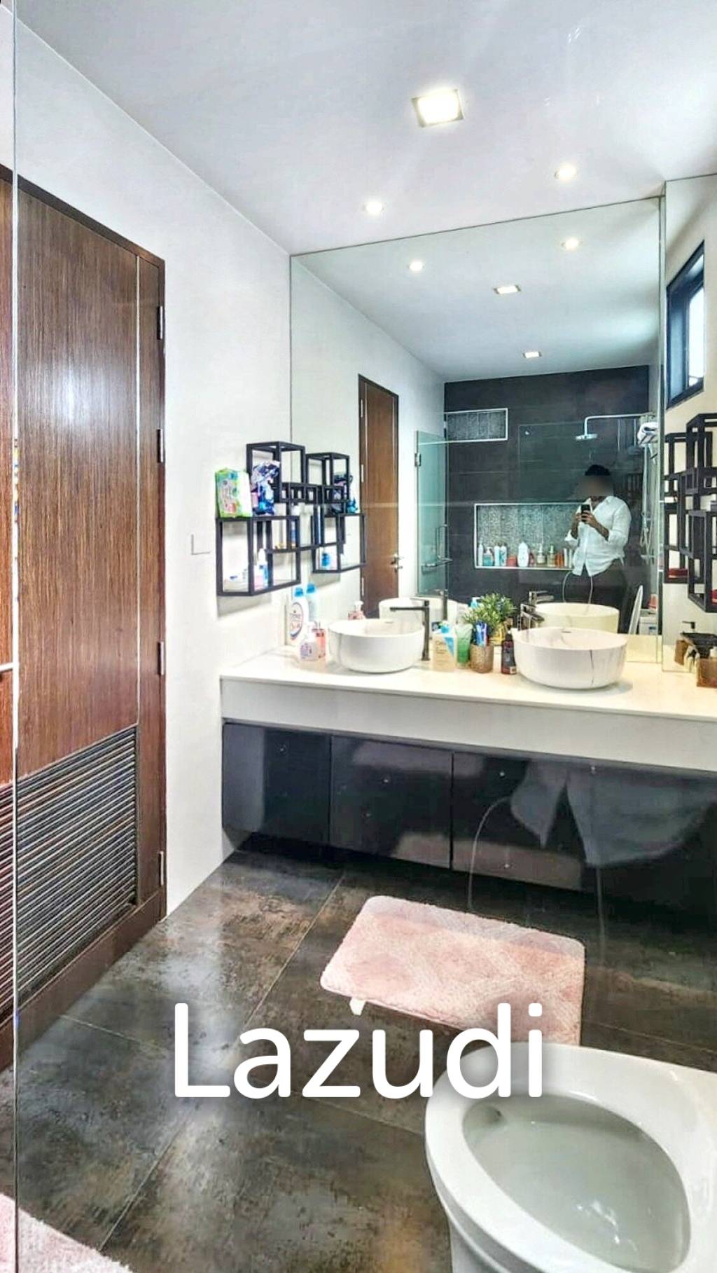 Family-Friendly Villa at Sukhumvit, Phrom Pong, Bangkok