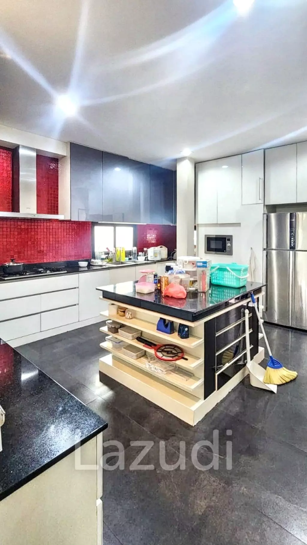 Family-Friendly Villa at Sukhumvit, Phrom Pong, Bangkok