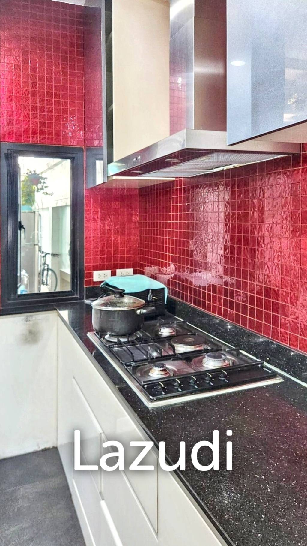 Family-Friendly Villa at Sukhumvit, Phrom Pong, Bangkok
