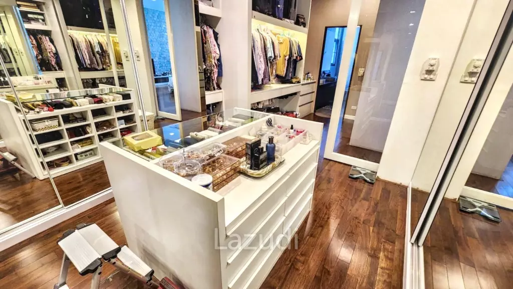Family-Friendly Villa at Sukhumvit, Phrom Pong, Bangkok