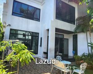 Family-Friendly Villa at Sukhumvit, Phrom Pong, Bangkok