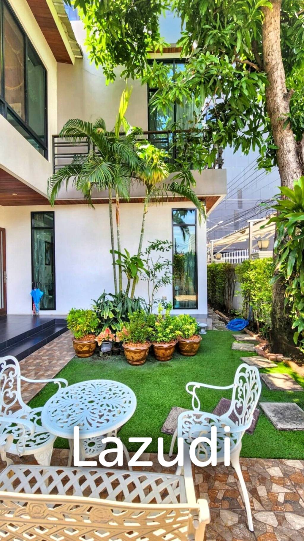 Family-Friendly Villa at Sukhumvit, Phrom Pong, Bangkok