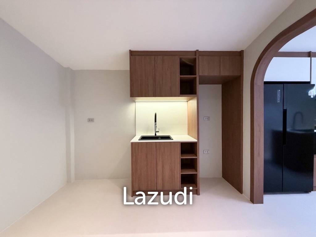 Modern 3-Bedroom Pool Villa For Sale In Thalang