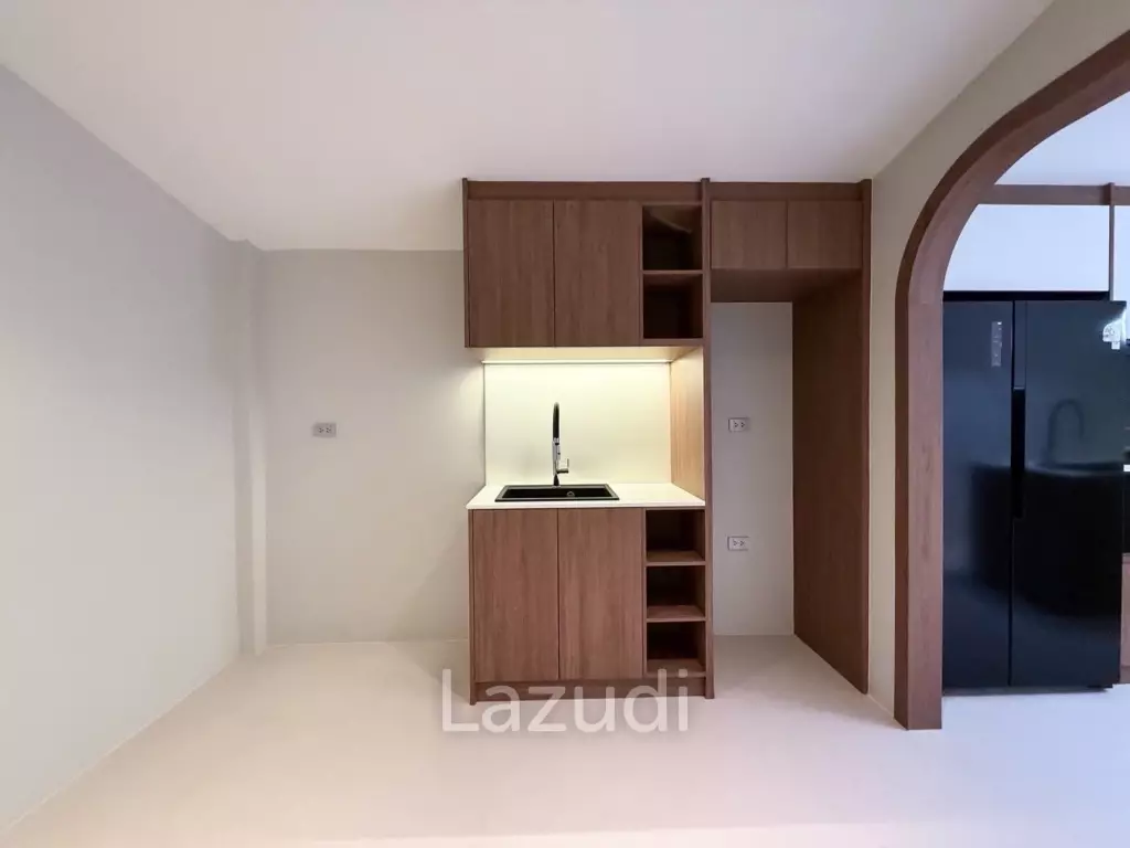 Modern 3-Bedroom Pool Villa For Sale In Thalang