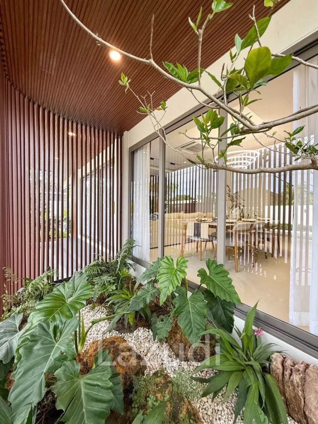 Modern 3-Bedroom Pool Villa For Sale In Thalang