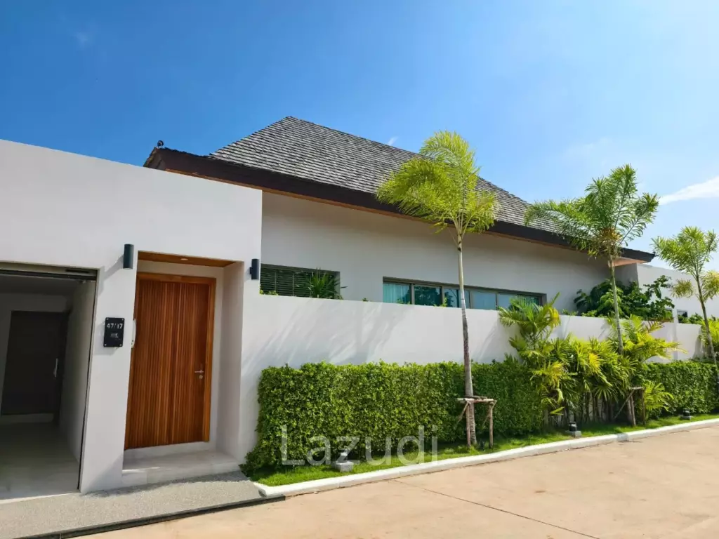 Stylish 4-Bedroom Tropical Pool Villa in Prime Bang Tao, Phuket
