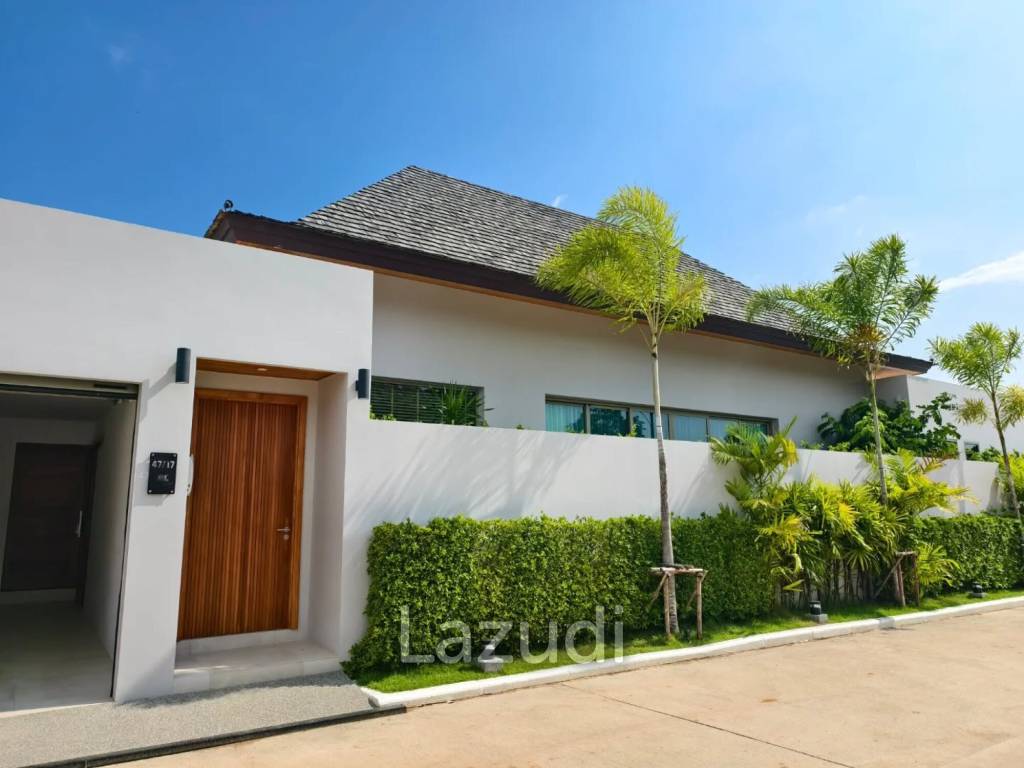 Stylish 4-Bedroom Tropical Pool Villa in Prime Bang Tao, Phuket