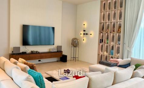 Stylish 4-Bedroom Tropical Pool Villa in Prime Bang Tao, Phuket