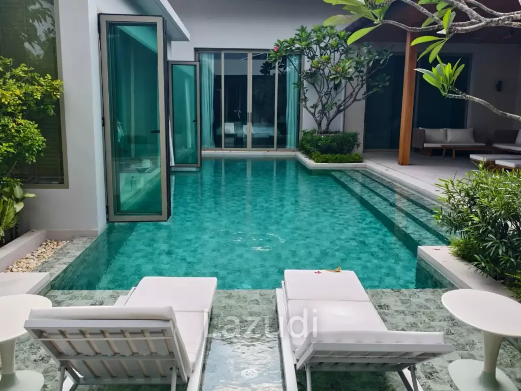 Stylish 4-Bedroom Tropical Pool Villa in Prime Bang Tao, Phuket