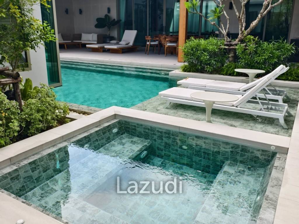 Stylish 4-Bedroom Tropical Pool Villa in Prime Bang Tao, Phuket