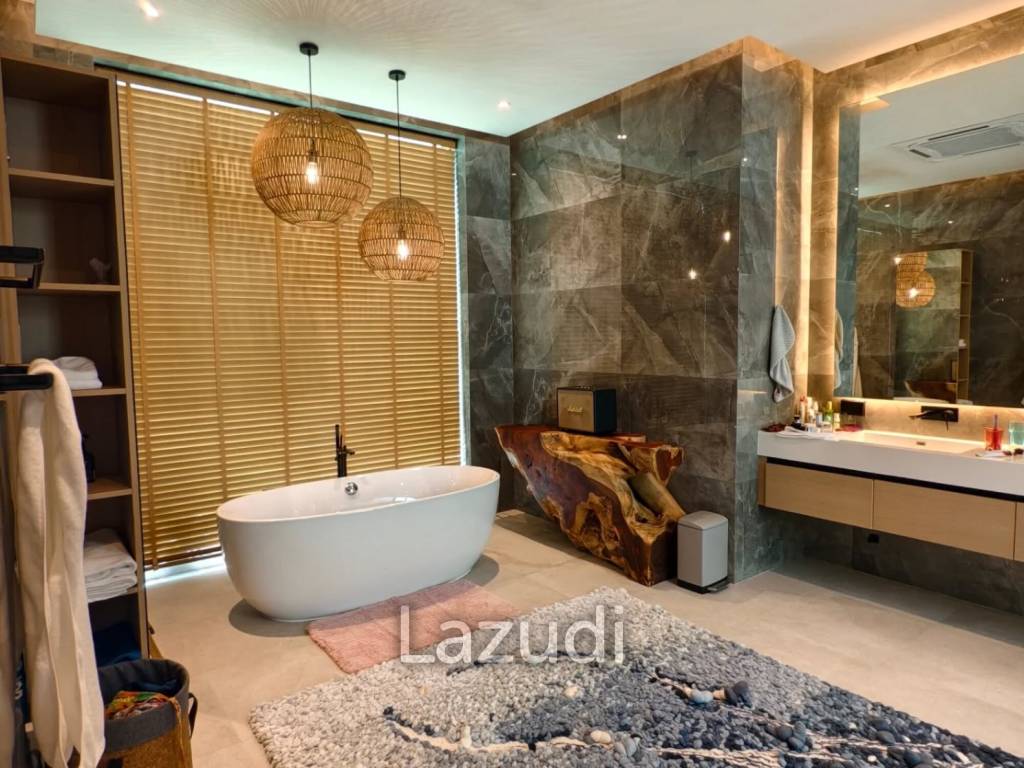 Stylish 4-Bedroom Tropical Pool Villa in Prime Bang Tao, Phuket