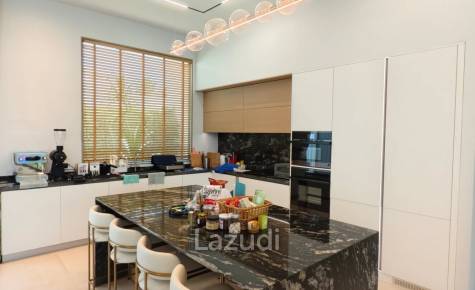 Stylish 4-Bedroom Tropical Pool Villa in Prime Bang Tao, Phuket