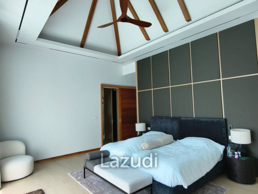 Stylish 4-Bedroom Tropical Pool Villa in Prime Bang Tao, Phuket