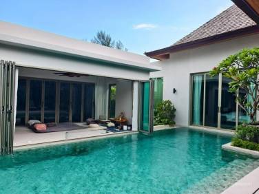Stylish 4-Bedroom Tropical Pool Villa in Prime Bang Tao, Phuket
