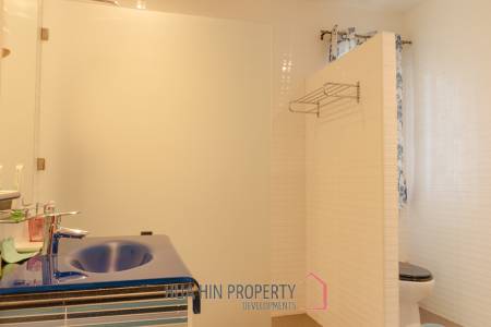 GROVE RESIDENCE HUA HIN : Luxurious 5-Bedroom Villa with quality furnished