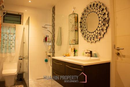 GROVE RESIDENCE HUA HIN : Luxurious 5-Bedroom Villa with quality furnished