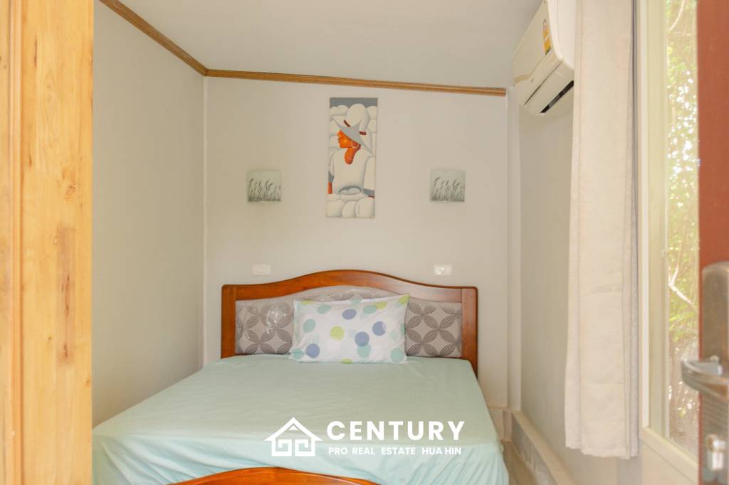 GROVE RESIDENCE HUA HIN : Luxurious 5-Bedroom Villa with quality furnished