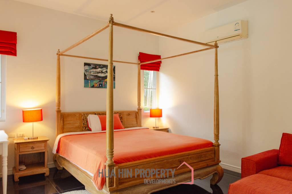 GROVE RESIDENCE HUA HIN : Luxurious 5-Bedroom Villa with quality furnished