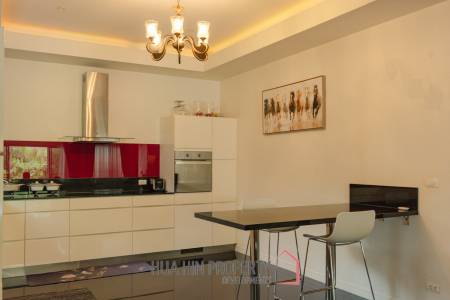 GROVE RESIDENCE HUA HIN : Luxurious 5-Bedroom Villa with quality furnished