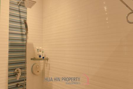 GROVE RESIDENCE HUA HIN : Luxurious 5-Bedroom Villa with quality furnished