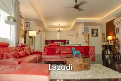 GROVE RESIDENCE HUA HIN : Luxurious 5-Bedroom Villa with quality furnished