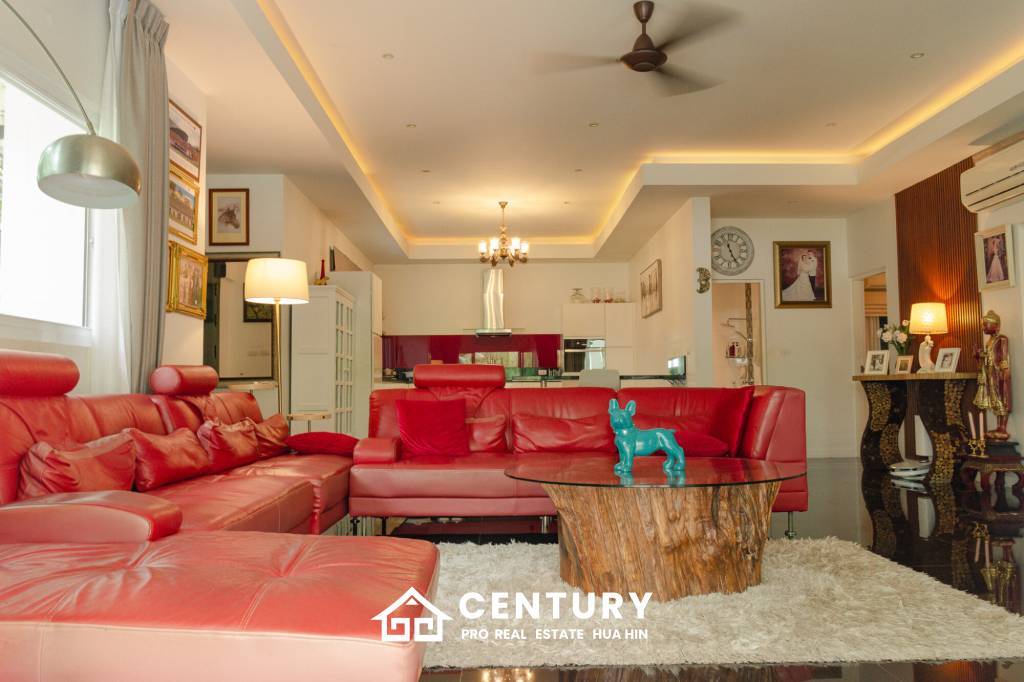 GROVE RESIDENCE HUA HIN : Luxurious 5-Bedroom Villa with quality furnished