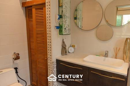 GROVE RESIDENCE HUA HIN : Luxurious 5-Bedroom Villa with quality furnished