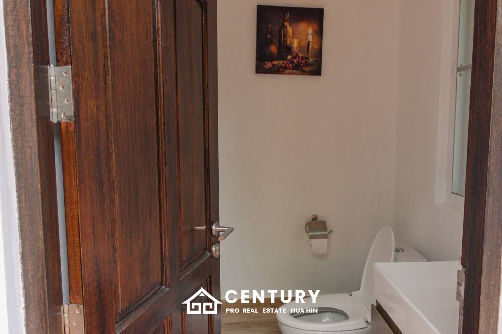 GROVE RESIDENCE HUA HIN : Luxurious 5-Bedroom Villa with quality furnished