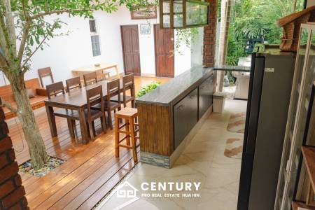 GROVE RESIDENCE HUA HIN : Luxurious 5-Bedroom Villa with quality furnished