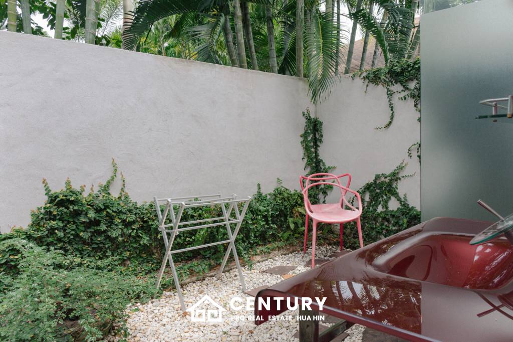 GROVE RESIDENCE HUA HIN : Luxurious 5-Bedroom Villa with quality furnished