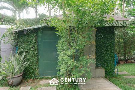 GROVE RESIDENCE HUA HIN : Luxurious 5-Bedroom Villa with quality furnished