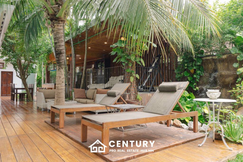 GROVE RESIDENCE HUA HIN : Luxurious 5-Bedroom Villa with quality furnished