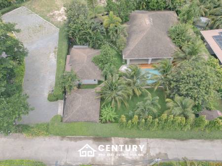 GROVE RESIDENCE HUA HIN : Luxurious 5-Bedroom Villa with quality furnished