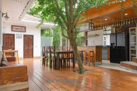 GROVE RESIDENCE HUA HIN : Luxurious 5-Bedroom Villa with quality furnished