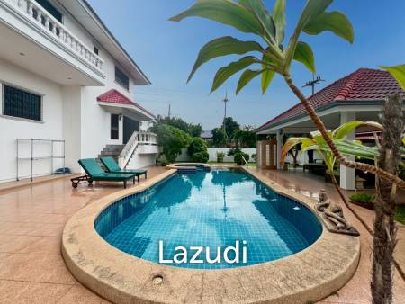 3-Bedroom Two-Storey Villa with Pool in Cha Am