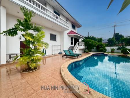 3-Bedroom Two-Storey Villa with Pool in Cha Am