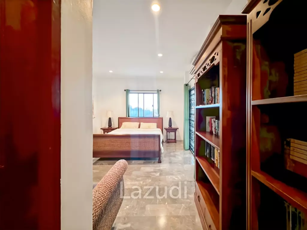 3-Bedroom Two-Storey Villa with Pool in Cha Am
