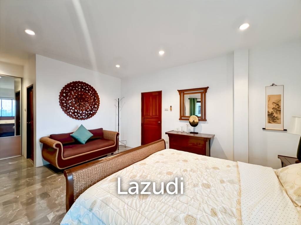 3-Bedroom Two-Storey Villa with Pool in Cha Am
