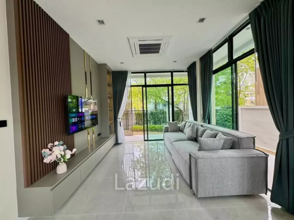 4 Bedroom 4 Bathroom 237 Sq.m Bangkok Boulevard Bangna KM.5