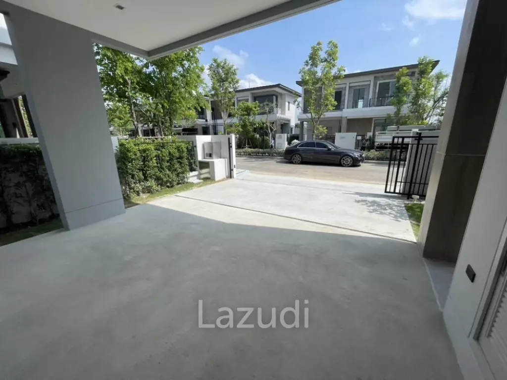 4 Bedroom 4 Bathroom 237 Sq.m Bangkok Boulevard Bangna KM.5